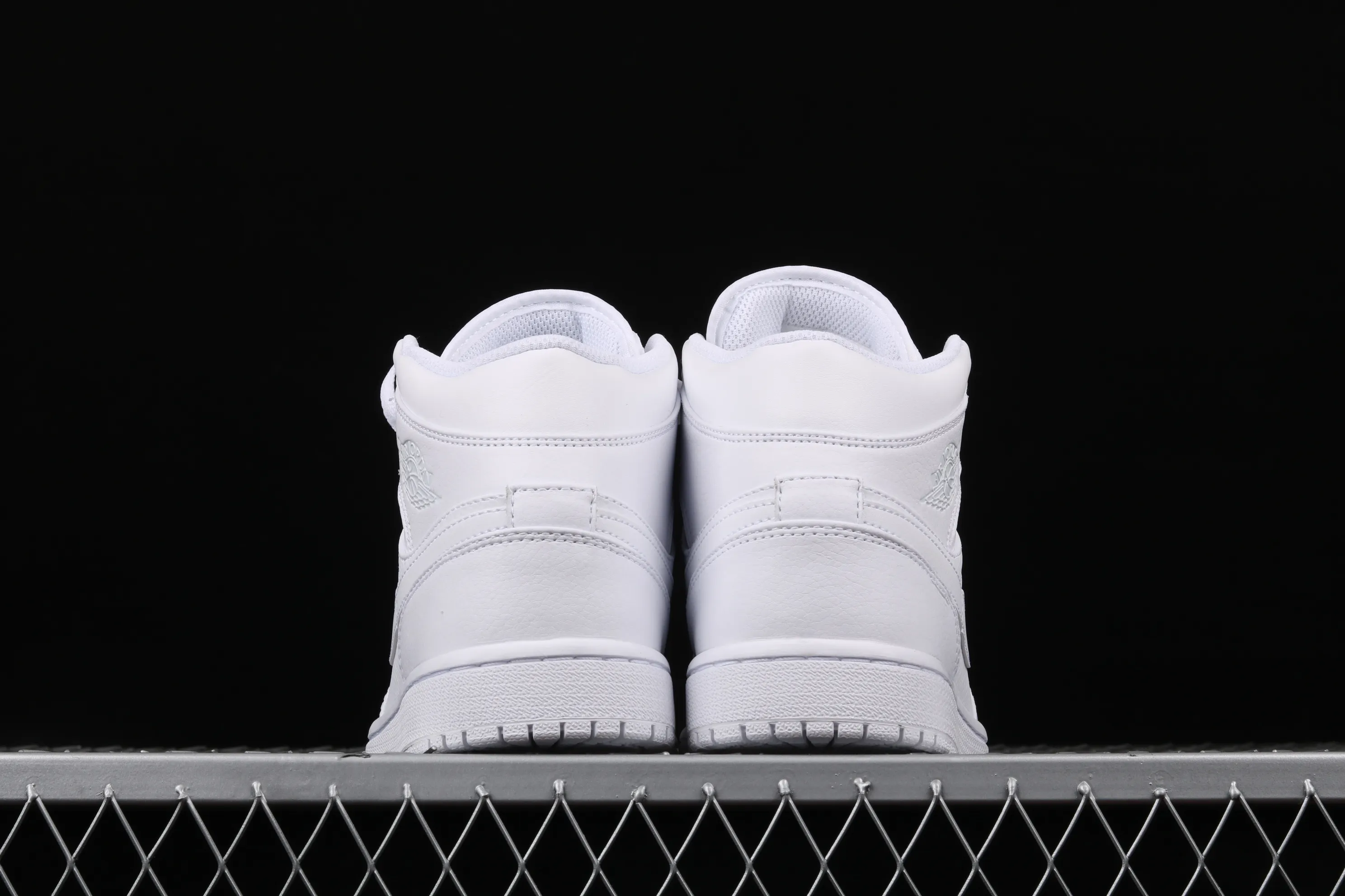 All Categories Air Jordan Jordan Series Basketball Shoes Air Jordan 1 Mid Air Jordan 1 Mid All White China Full First Layer Authentic Standard 554724-109